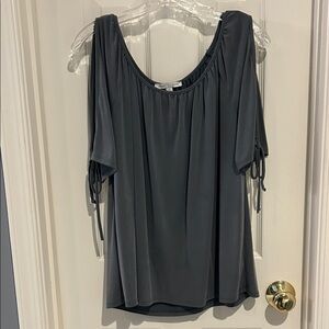 ⚜️ Green Envelope Charcoal Blouse